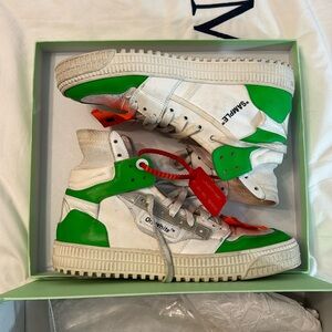 OFF COURT SNEAKER SIZE EU 39